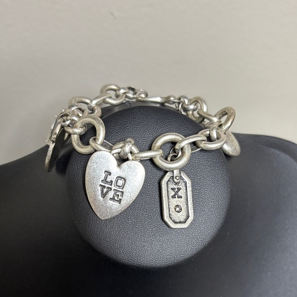 Fossil Silver Chain Charm Bracelet with Heart and Tag - Picture 1 of 6